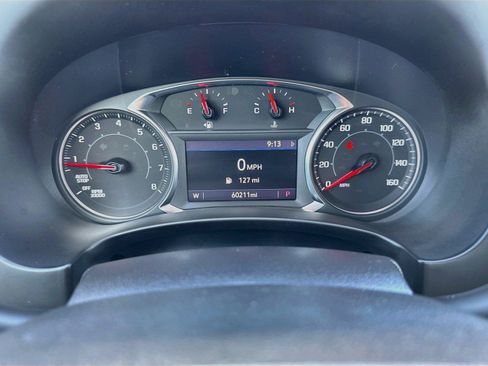 Used 2024 GMC Terrain SLT AWD/4WD image 11