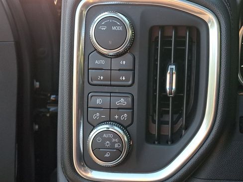 Certified 2021 GMC Sierra 1500 Denali w/ Denali Ultimate Package AWD/4WD image 29