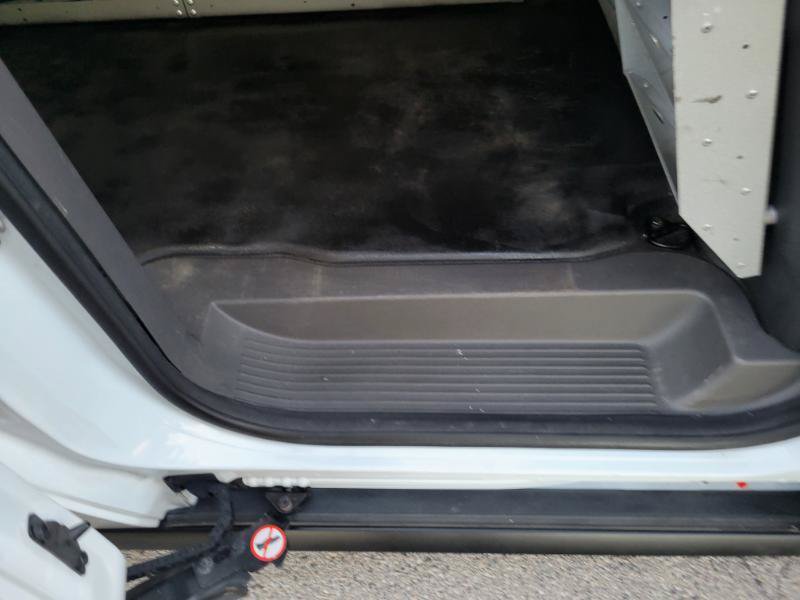 Used 2020 Ford Transit Connect XLT FWD image 18