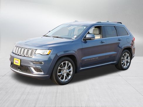 Used 2019 Jeep Grand Cherokee Summit AWD/4WD image 3