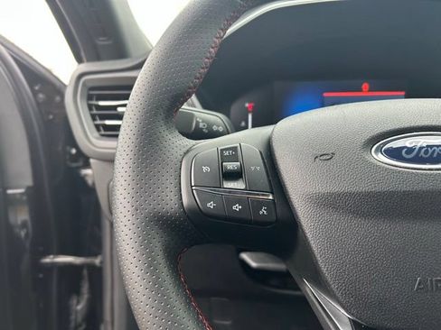 Used 2025 Ford Escape ST-Line AWD/4WD image 11