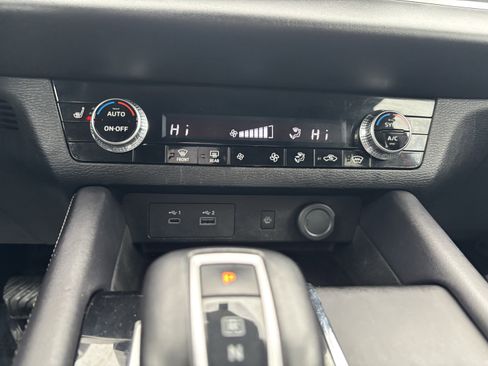 Used 2024 Mitsubishi Outlander SE image 19