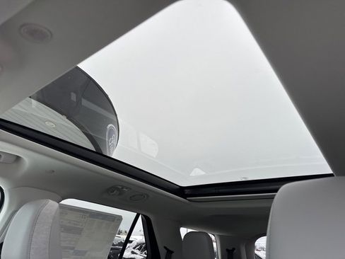 New 2026 Ford Explorer Active w/ Active Comfort Package image 18