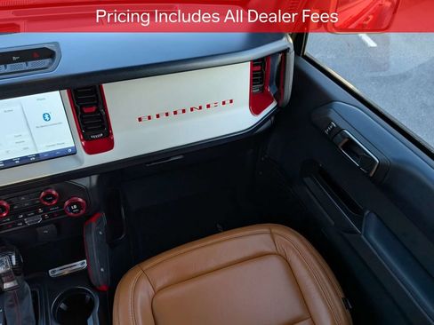 Used 2024 Ford Bronco Heritage Edition AWD/4WD image 17