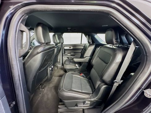 Used 2020 Ford Explorer Limited AWD/4WD image 24