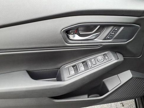 Certified 2025 Honda Accord EX-L image 11