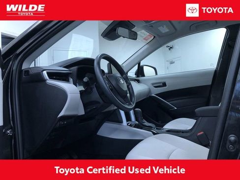 Certified 2023 Toyota Corolla Cross L AWD/4WD image 2