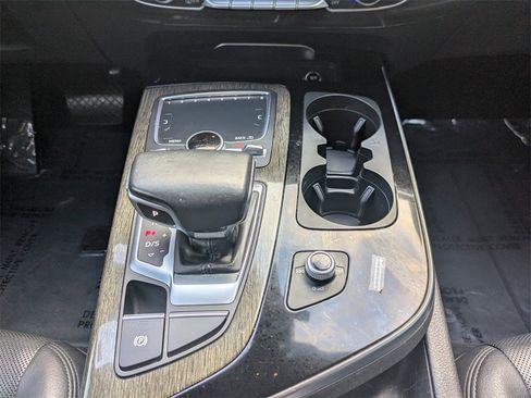 Used 2019 Audi Q7 3.0T Prestige w/ Prestige Package image 20