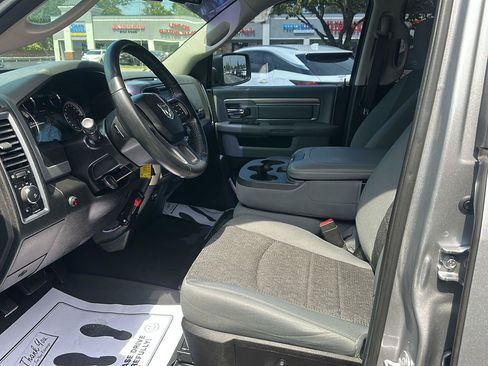 Used 2019 RAM 1500 Big Horn AWD/4WD image 23