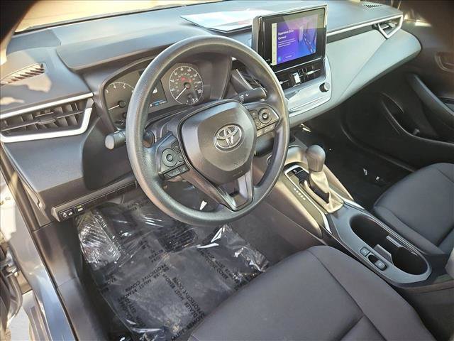 Used 2025 Toyota Corolla LE FWD image 12