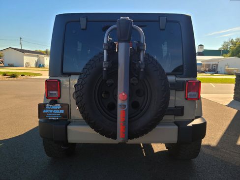 Used 2018 Jeep Wrangler Unlimited Sahara w/ Dual Top Group image 5