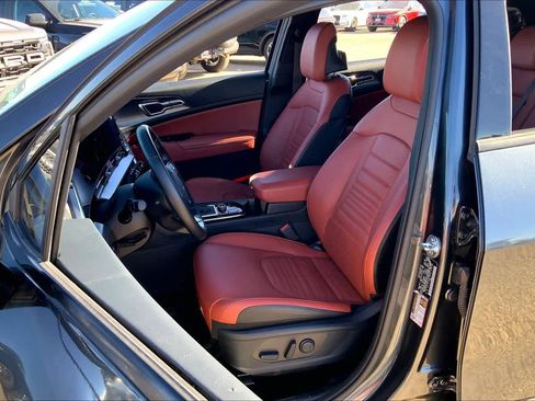 Certified 2023 Kia Sportage SX image 7