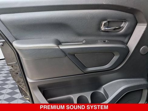 Used 2019 Nissan Titan SL w/ Midnight Edition AWD/4WD image 29