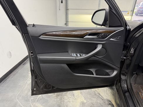 Used 2023 BMW X3 xDrive30i w/ Premium Package image 10