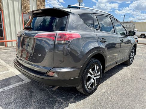 Used 2016 Toyota RAV4 LE FWD image 3