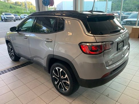 Used 2023 Jeep Compass Limited AWD/4WD image 14
