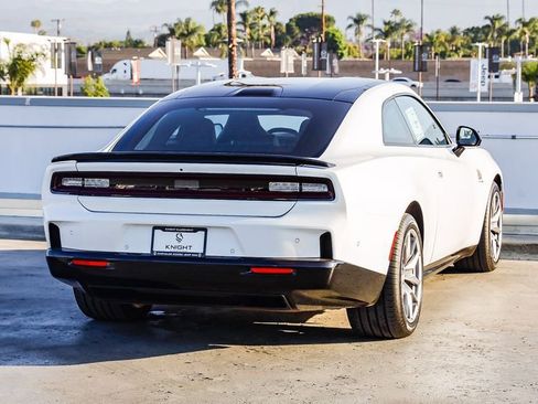 New 2024 Dodge Charger Daytona Scat Pack w/ Plus Group image 9