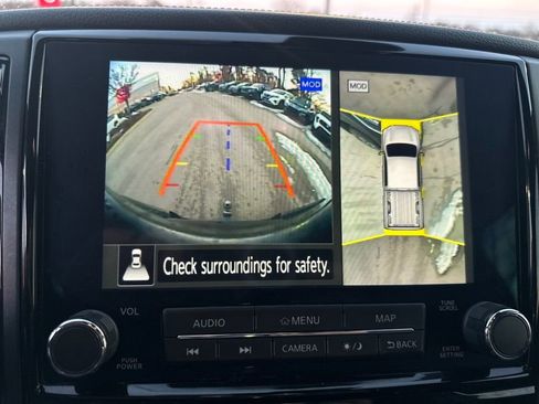 Used 2023 Nissan Titan PRO-4X w/ Pro-4x Convenience Package image 22