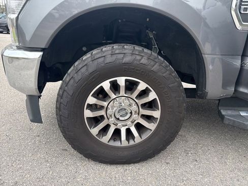 Used 2021 Ford F250 Lariat w/ Lariat Ultimate Package image 14