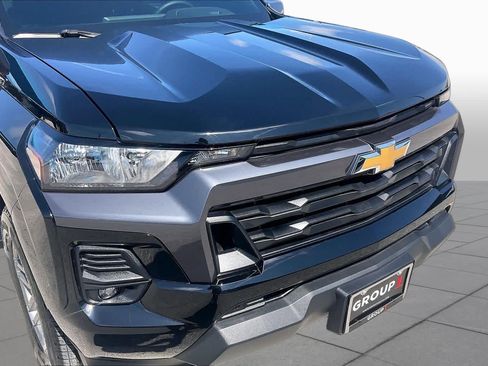 Used 2023 Chevrolet Colorado LT w/ LT Convenience Package II AWD/4WD image 31