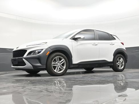 Used 2023 Hyundai Kona SE FWD image 19