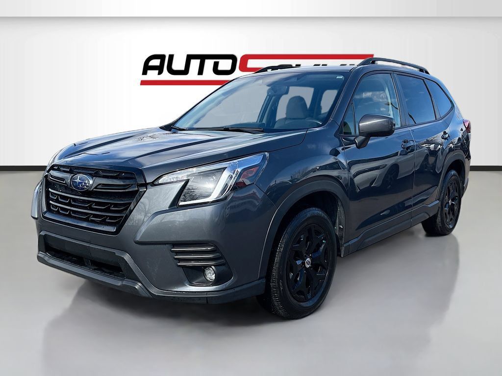Used 2024 Subaru Forester Premium AWD/4WD image 3