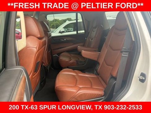Used 2019 Cadillac Escalade Premium Luxury RWD image 14