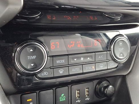 Used 2022 Mitsubishi Eclipse Cross SE image 16