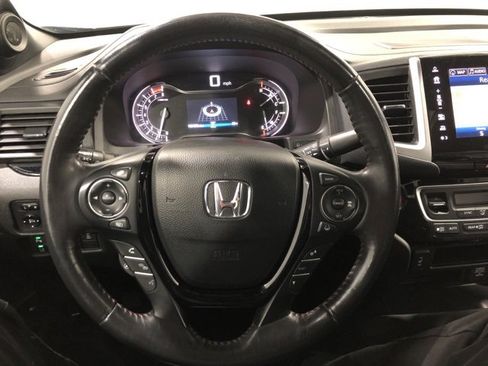 Used 2018 Honda Ridgeline Black Edition image 16