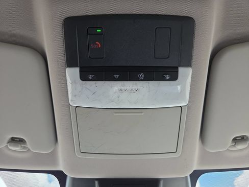 Used 2023 Nissan Rogue SV FWD image 23