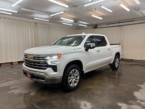 Used 2024 Chevrolet Silverado 1500 LTZ AWD/4WD image 1