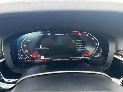 Used 2020 BMW M550i xDrive w/ Executive Package AWD/4WD image 22