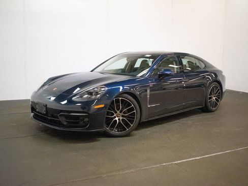 Certified 2022 Porsche Panamera 4 Platinum Edition AWD/4WD image 1