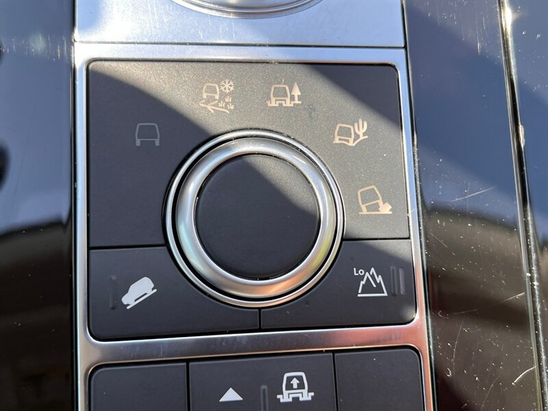 Used 2019 Land Rover Discovery HSE AWD/4WD image 42