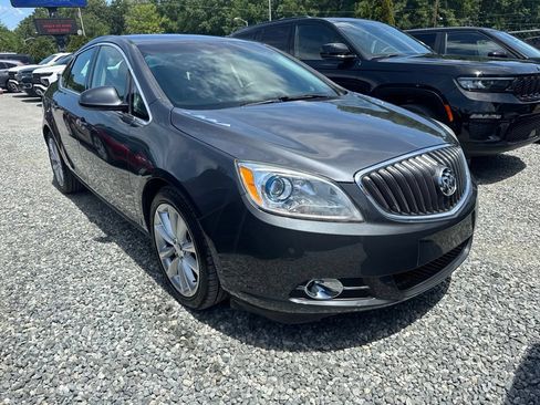 Used 2012 Buick Verano Leather FWD image 2