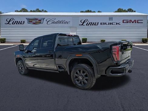 Used 2024 GMC Sierra 2500 AT4 w/ AT4 Premium Plus Package AWD/4WD image 6