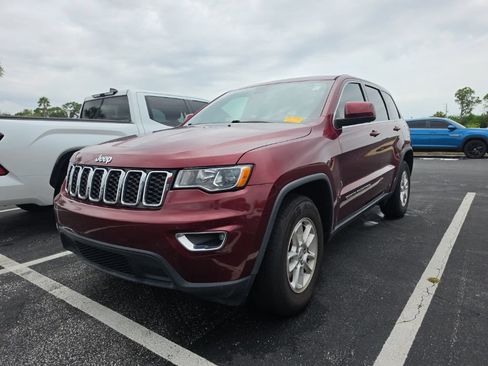 Used 2018 Jeep Grand Cherokee Laredo RWD image 6