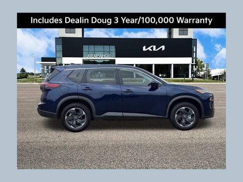 Used 2025 Nissan Rogue SV AWD/4WD image 1