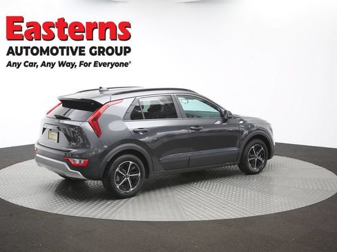 Used 2025 Kia Niro LX FWD image 40