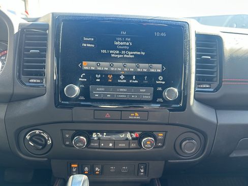 Used 2022 Nissan Frontier PRO-4X image 13