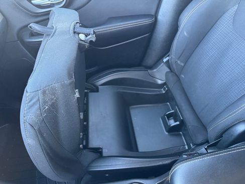 Used 2016 Jeep Cherokee Latitude image 16