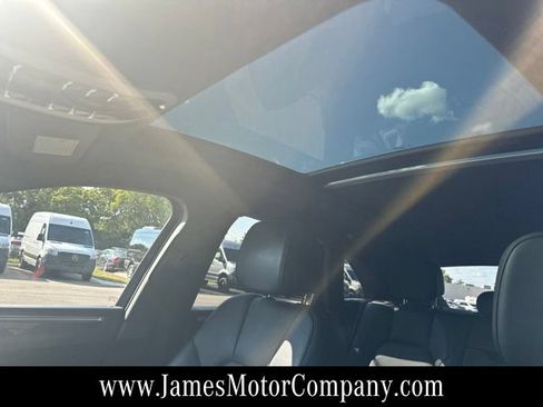 Used 2020 Porsche Macan AWD/4WD image 14
