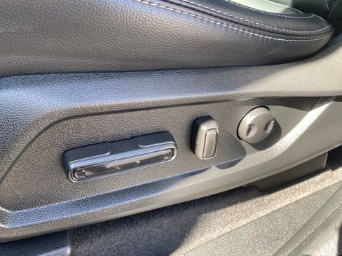 Certified 2023 Honda Pilot Touring image 11