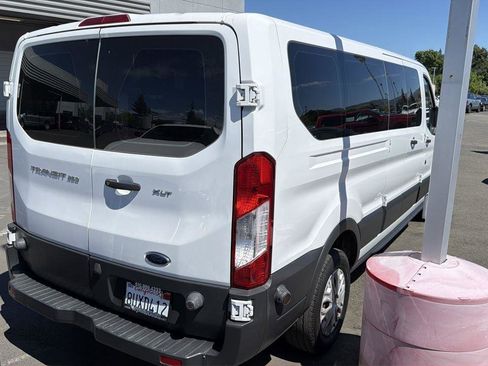 Used 2018 Ford Transit 350 XLT RWD image 2