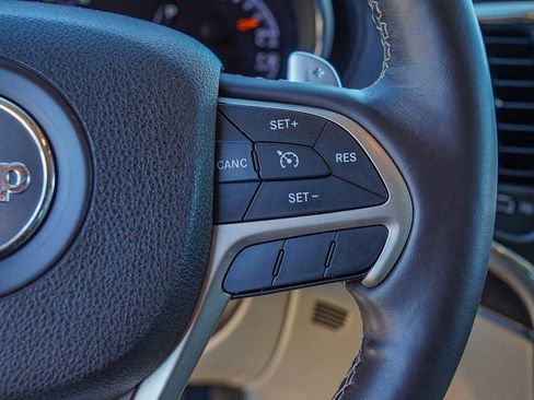 Used 2015 Jeep Grand Cherokee Overland image 15