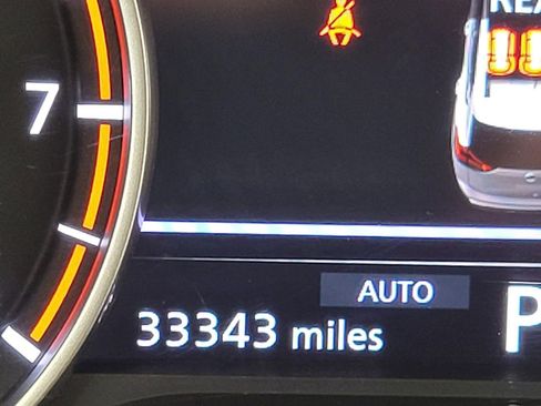 Used 2025 Nissan Rogue SV image 3