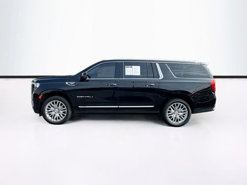 Used 2023 GMC Yukon XL Denali AWD/4WD image 5