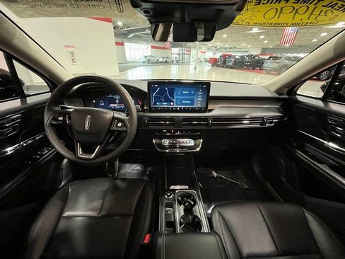 Used 2023 Lincoln Corsair AWD w/ Equipment Group 101A image 17