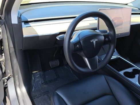 Used 2023 Tesla Model Y Long Range AWD/4WD image 17