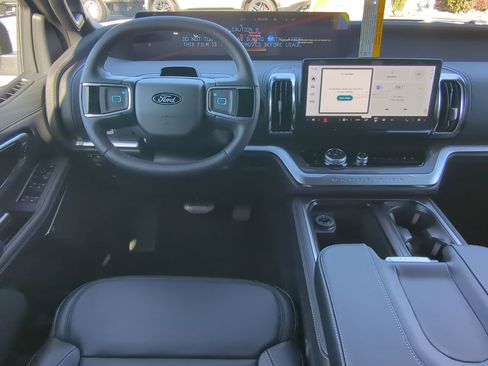 New 2026 Ford Expedition Platinum w/ Stealth Appearance Package AWD/4WD image 14